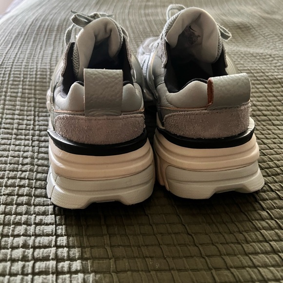 Women’s Nike V2K Run - Picture 11 of 16